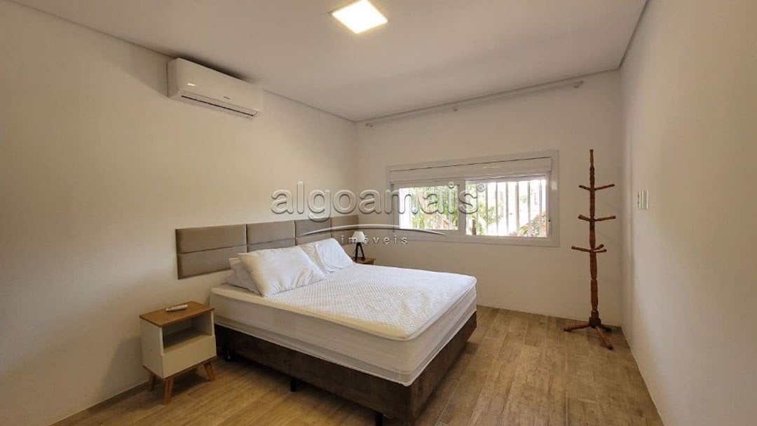 Casa à venda com 3 quartos, 114m² - Foto 8