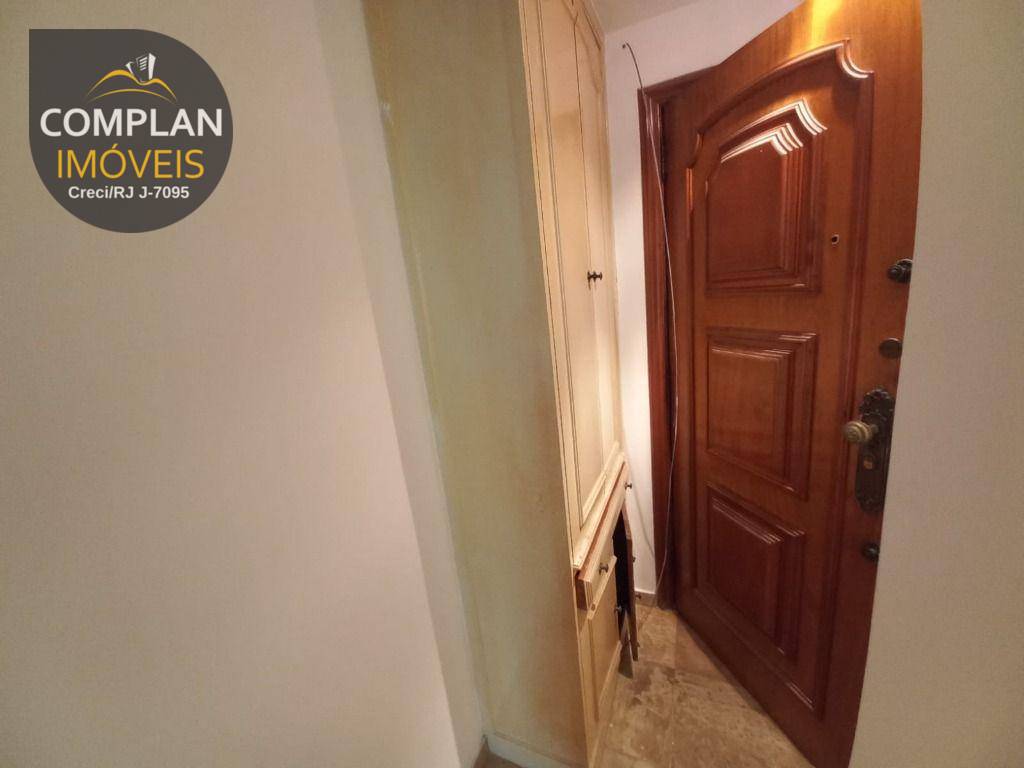 Apartamento à venda com 1 quarto, 40m² - Foto 12