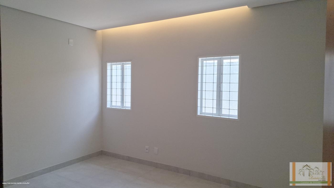 Casa à venda com 3 quartos, 360m² - Foto 10