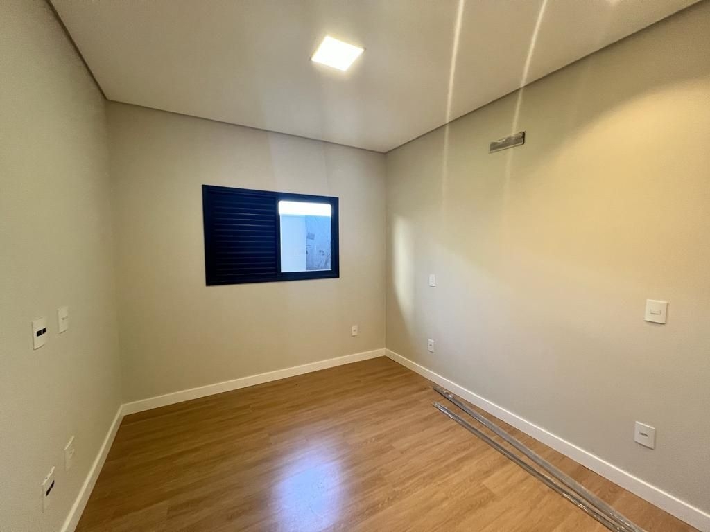 Casa à venda com 3 quartos, 165m² - Foto 6