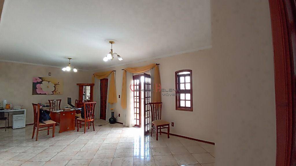 Casa para alugar com 3 quartos, 260m² - Foto 30