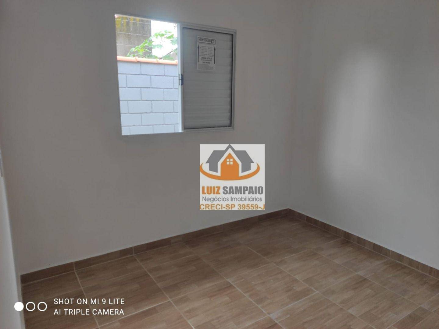 Casa à venda com 2 quartos, 60m² - Foto 18