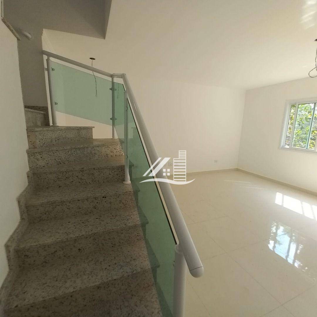 Sobrado à venda com 3 quartos, 213m² - Foto 3