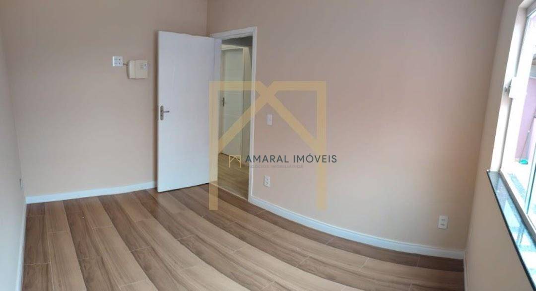 Casa à venda com 3 quartos, 110m² - Foto 10