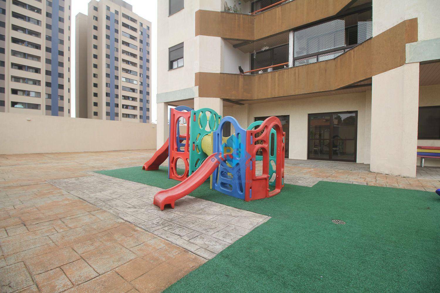 Apartamento para alugar com 2 quartos, 80m² - Foto 62