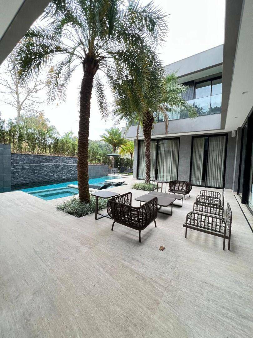 Casa de Condomínio à venda com 5 quartos, 1070m² - Foto 1