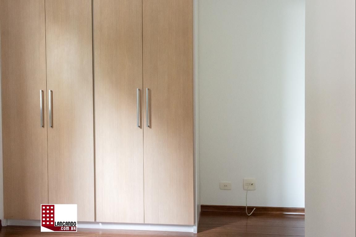 Apartamento à venda com 2 quartos, 70m² - Foto 9