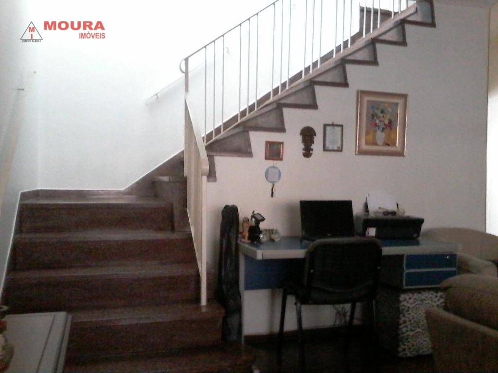 Sobrado à venda com 3 quartos, 150m² - Foto 4