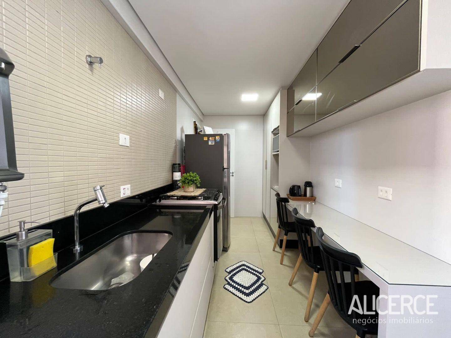 Apartamento à venda com 3 quartos, 119m² - Foto 26