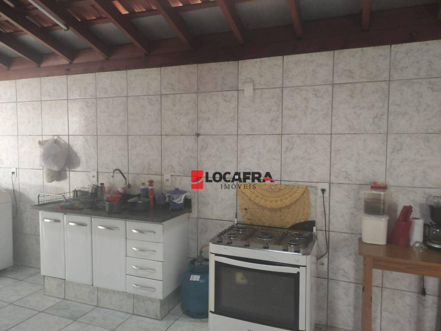 Casa à venda com 4 quartos, 170m² - Foto 11