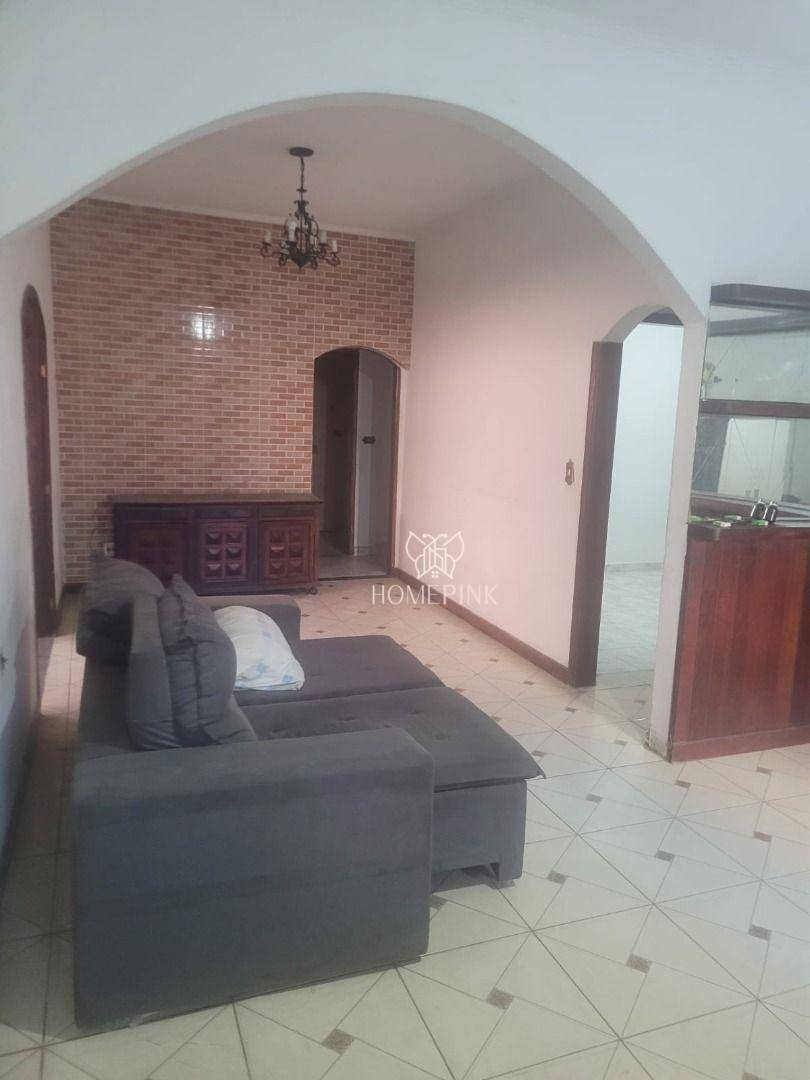 Casa à venda com 3 quartos, 200m² - Foto 4