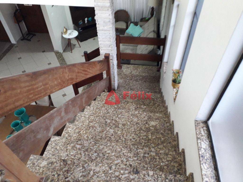 Sobrado à venda com 4 quartos, 350m² - Foto 25