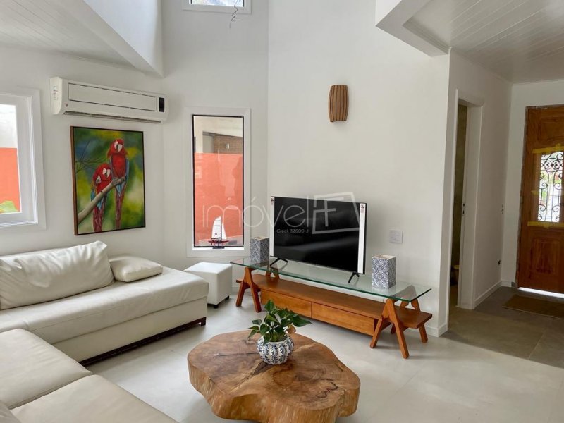 Casa à venda com 5 quartos, 76m² - Foto 21