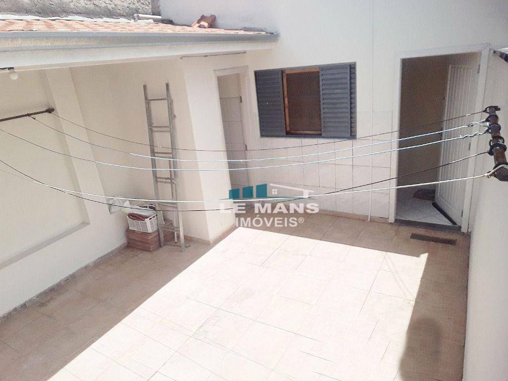 Casa à venda com 4 quartos, 208m² - Foto 27