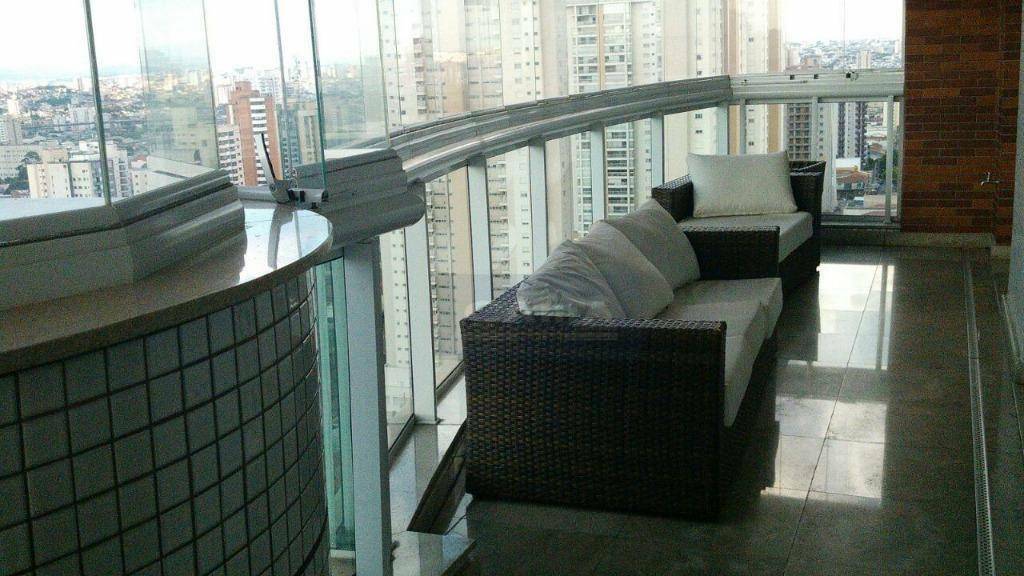 Apartamento à venda com 4 quartos, 225m² - Foto 2