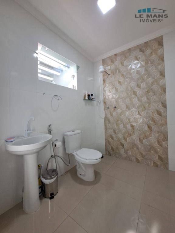 Casa à venda com 3 quartos, 150m² - Foto 17