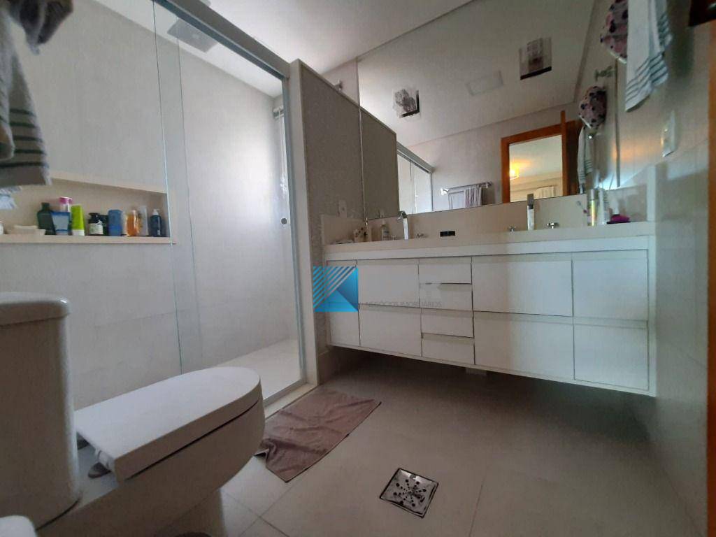 Apartamento à venda com 4 quartos, 190m² - Foto 15