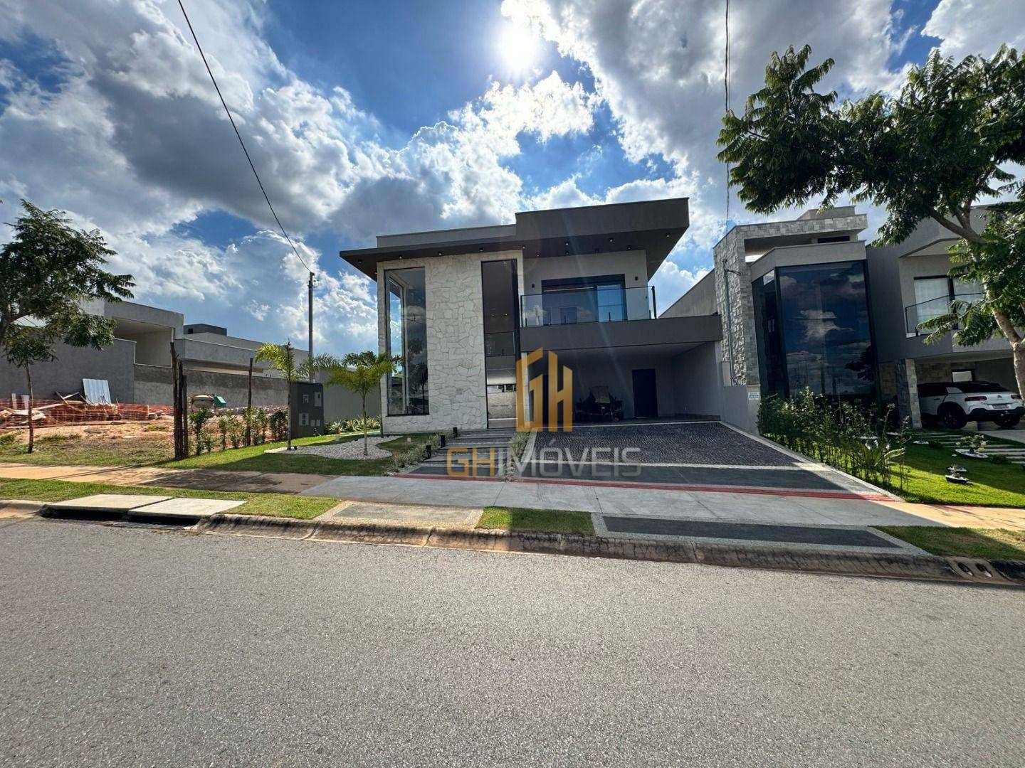 Sobrado à venda com 3 quartos, 312m² - Foto 4