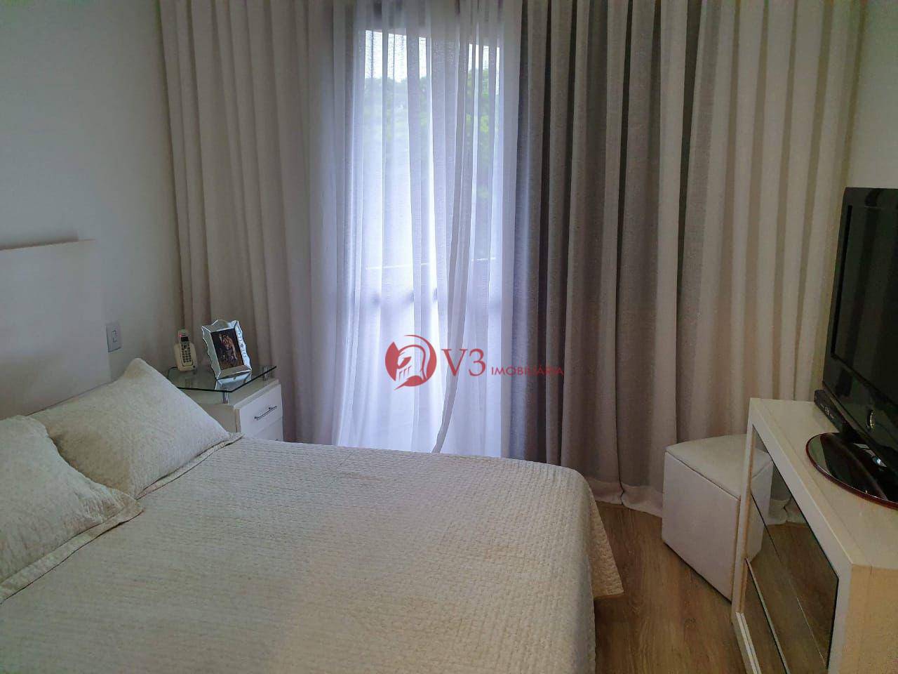 Apartamento à venda com 3 quartos, 137m² - Foto 17