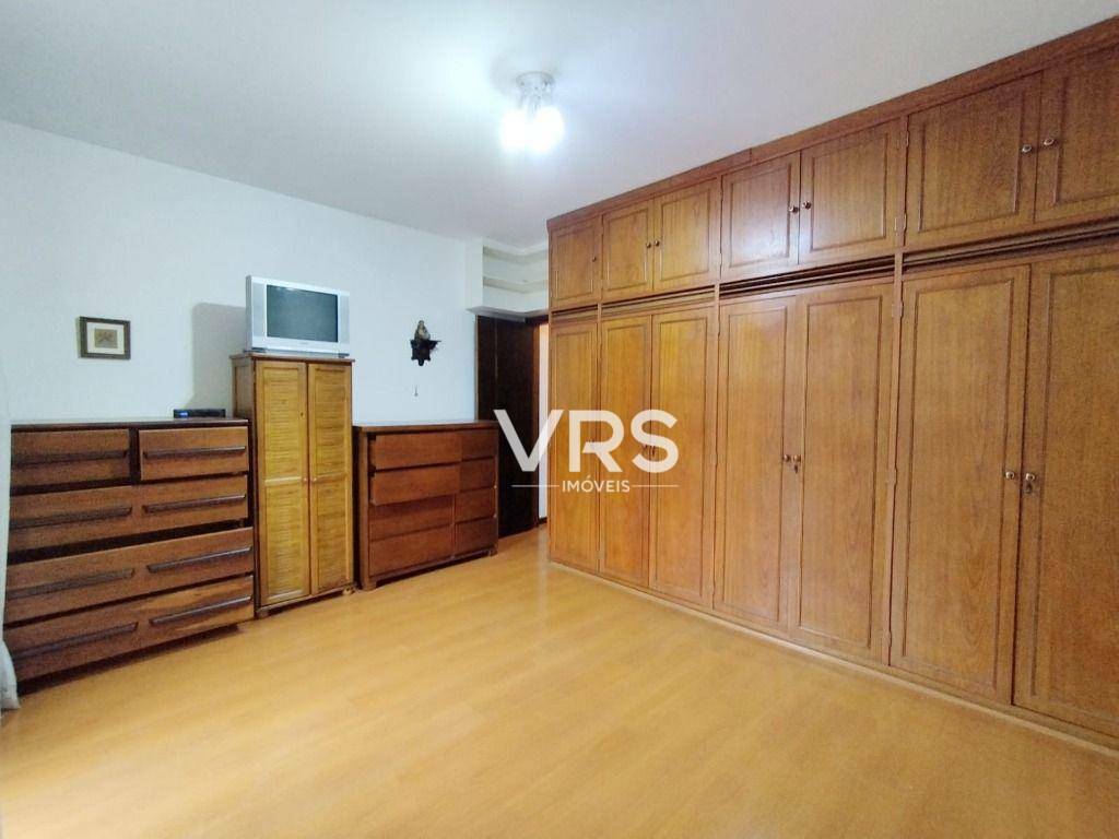 Apartamento à venda com 3 quartos, 168m² - Foto 6