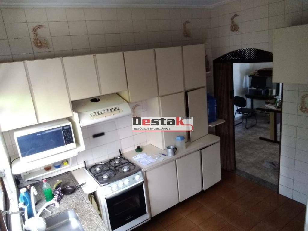 Sobrado à venda com 3 quartos, 212m² - Foto 8