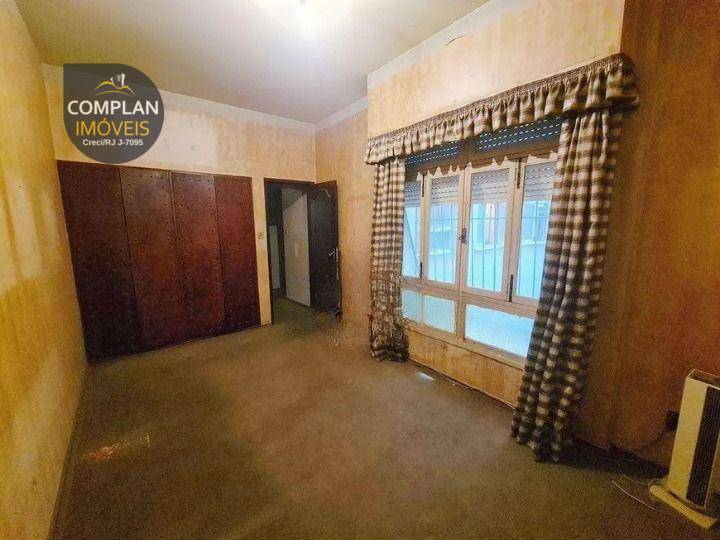 Apartamento à venda com 4 quartos, 212m² - Foto 5