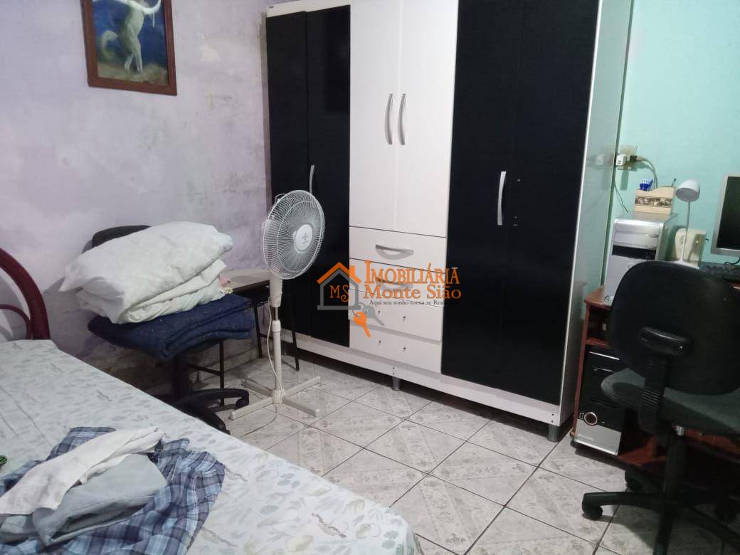 Sobrado à venda com 6 quartos, 200m² - Foto 11