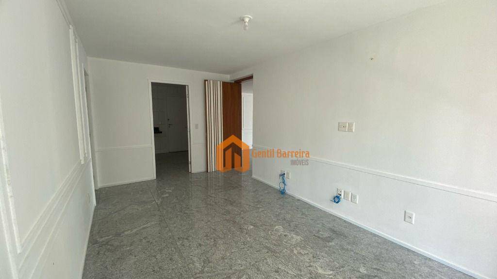 Apartamento à venda com 3 quartos, 260m² - Foto 14