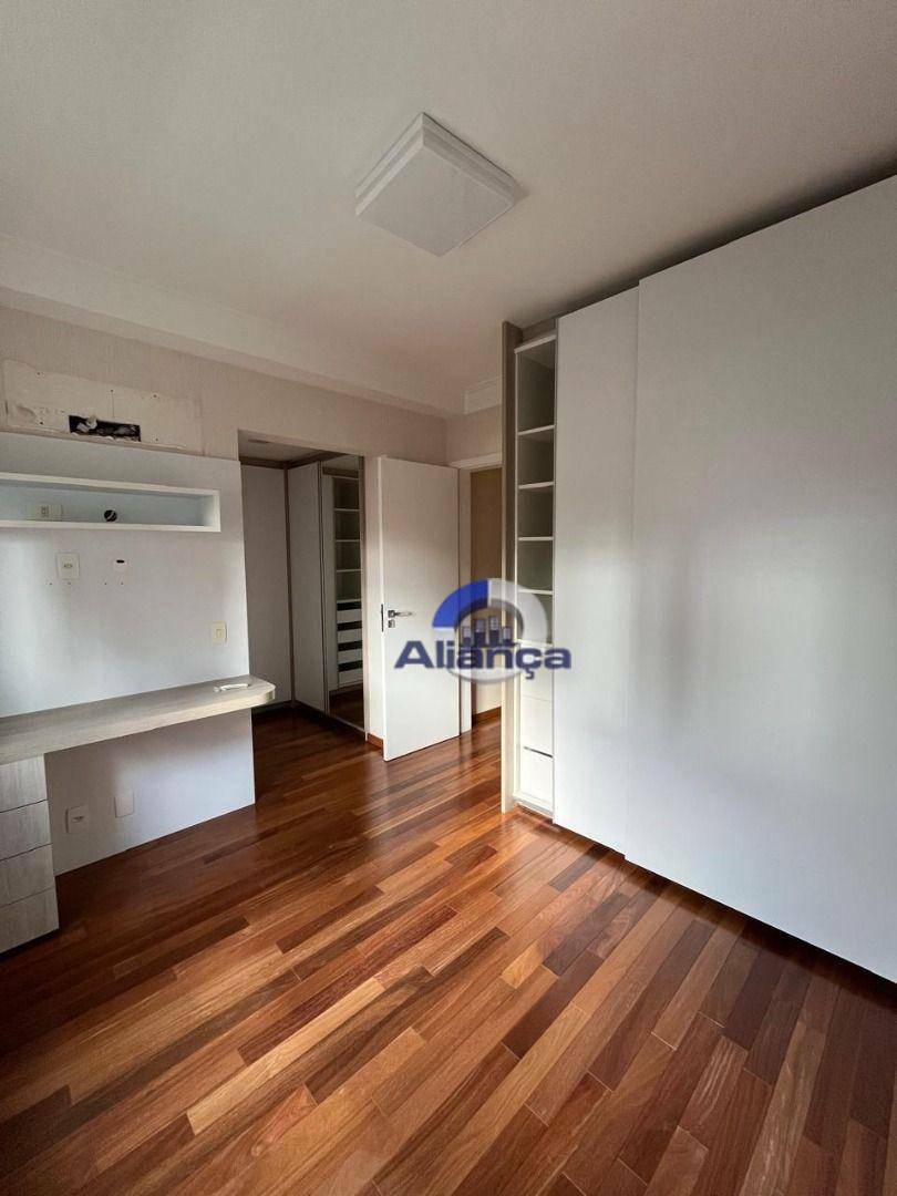 Apartamento à venda com 3 quartos, 220m² - Foto 21