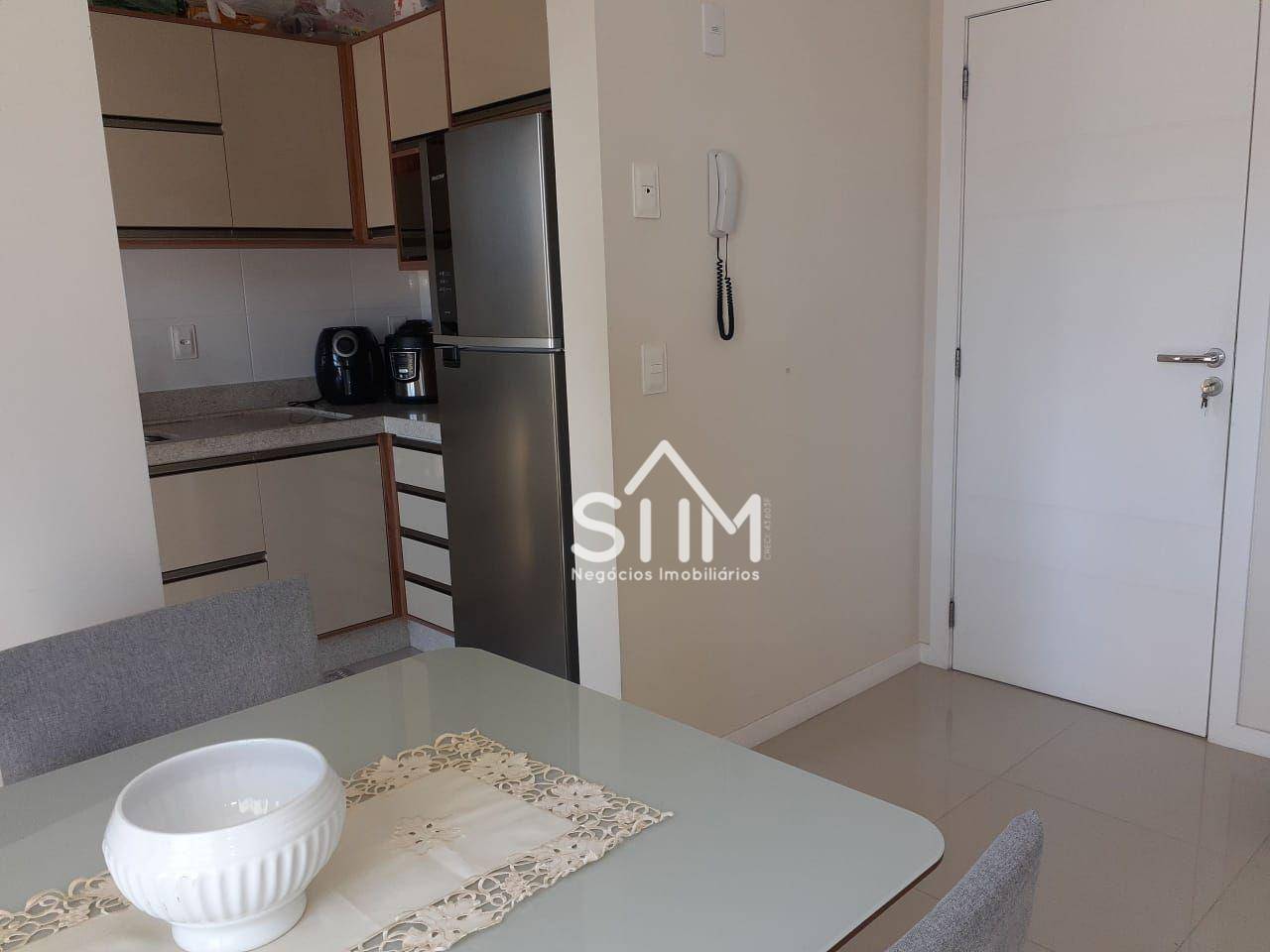 Apartamento à venda com 2 quartos, 73m² - Foto 2