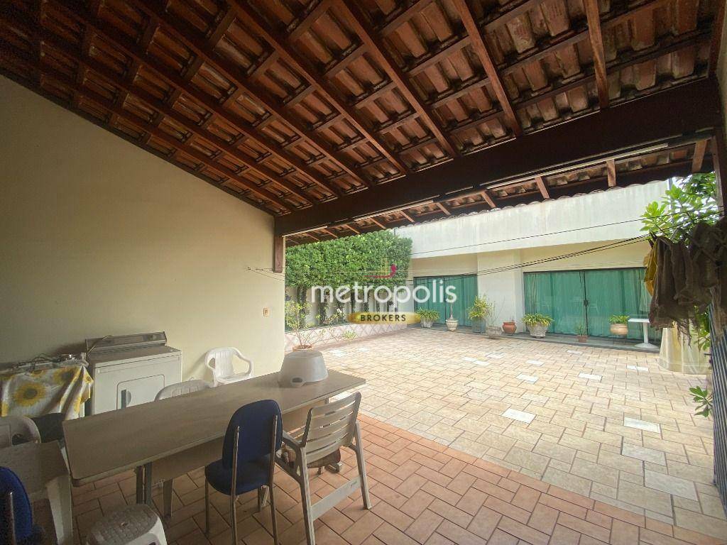 Sobrado à venda com 4 quartos, 250m² - Foto 13