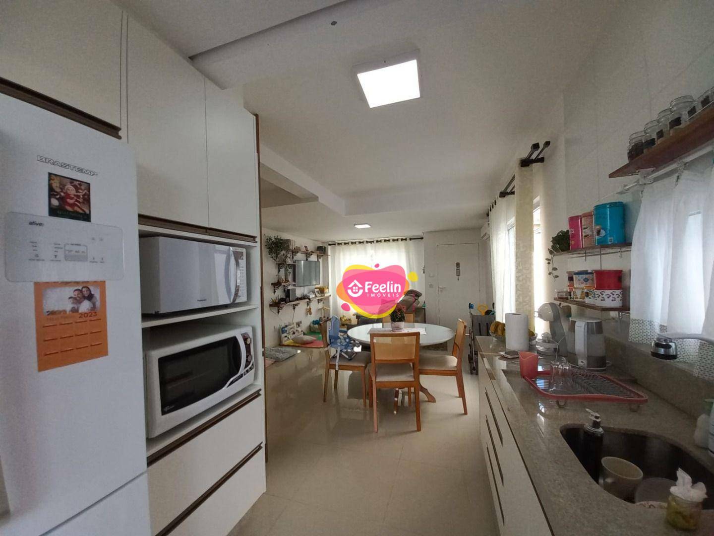 Casa à venda com 3 quartos, 102m² - Foto 8