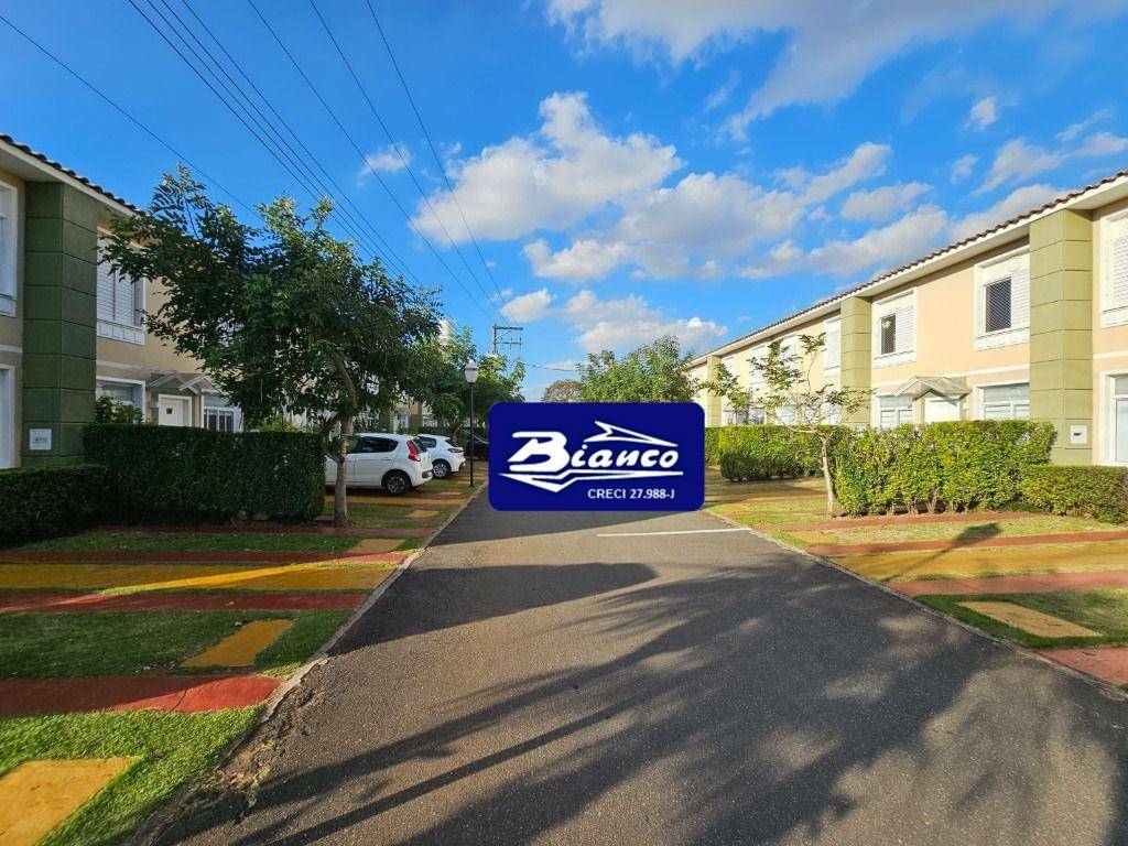 Sobrado à venda com 3 quartos, 100m² - Foto 1