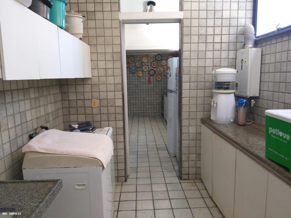 Apartamento para alugar com 4 quartos, 340m² - Foto 3