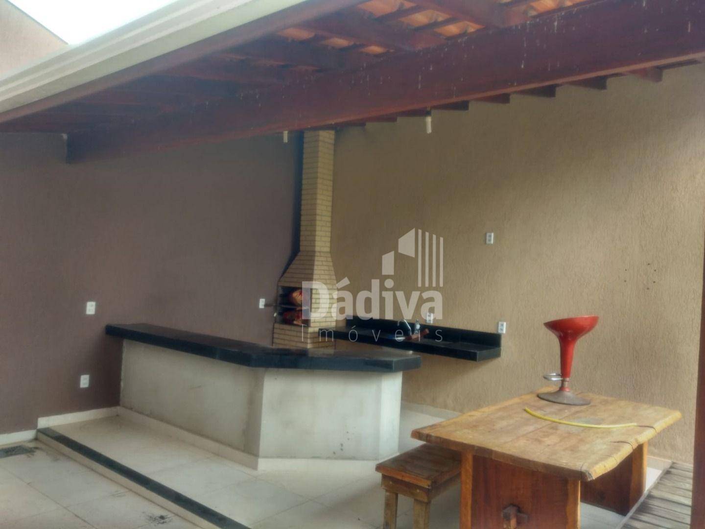 Casa à venda com 3 quartos, 230m² - Foto 13