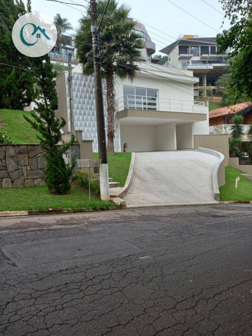 Casa de Condomínio à venda com 3 quartos, 250m² - Foto 1