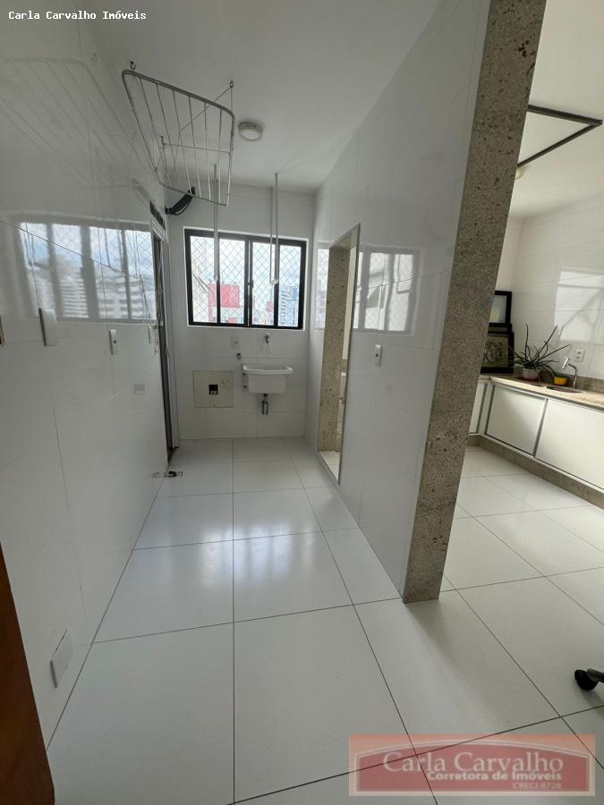 Apartamento à venda com 2 quartos, 80m² - Foto 11