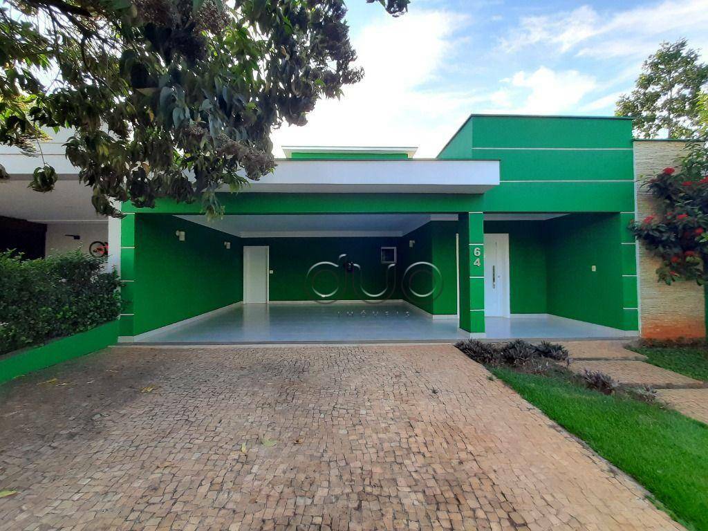 Casa de Condomínio para alugar com 3 quartos, 296m² - Foto 1