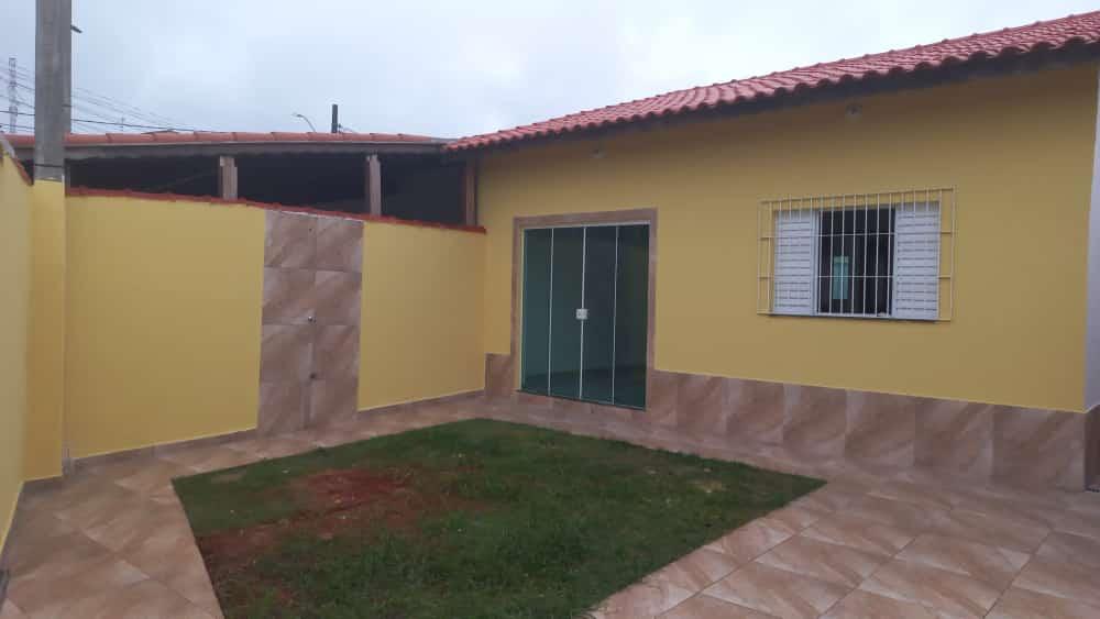 Casa à venda com 2 quartos, 125m² - Foto 1