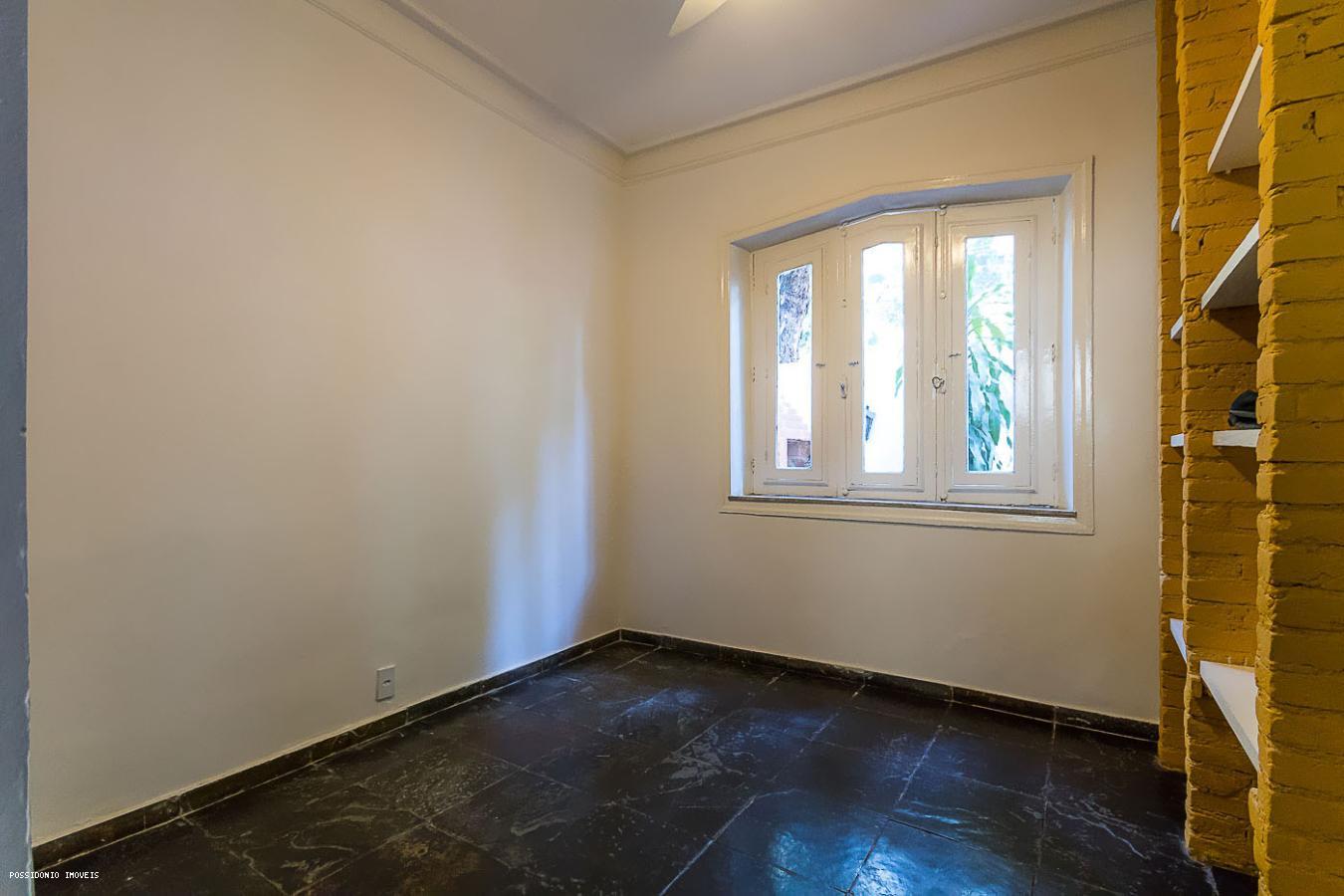 Casa à venda com 3 quartos, 145m² - Foto 14