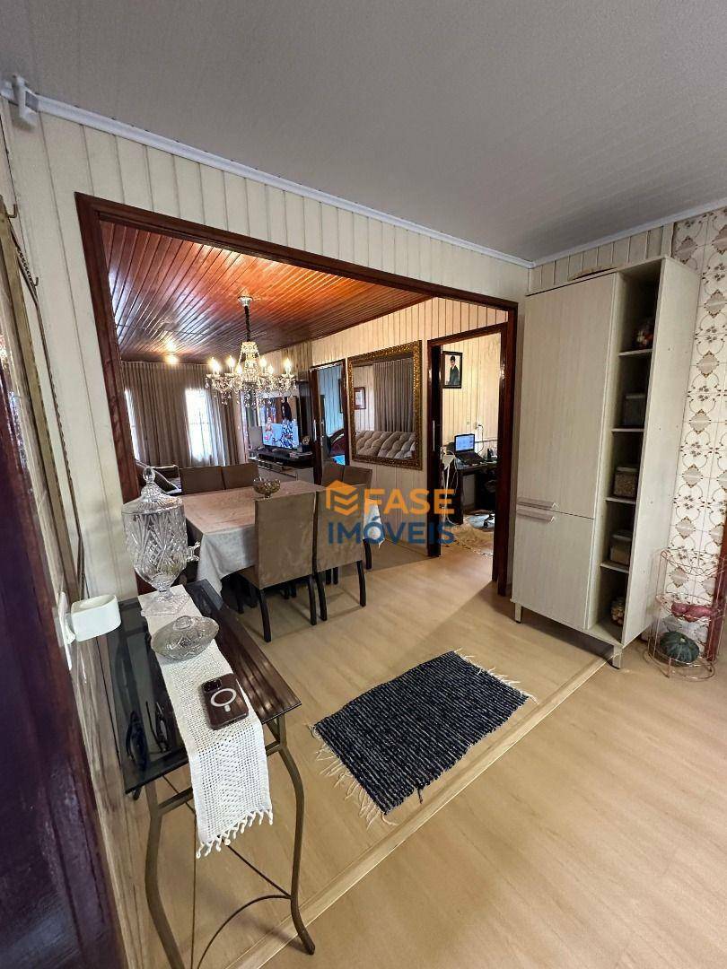 Casa à venda com 3 quartos, 184m² - Foto 4