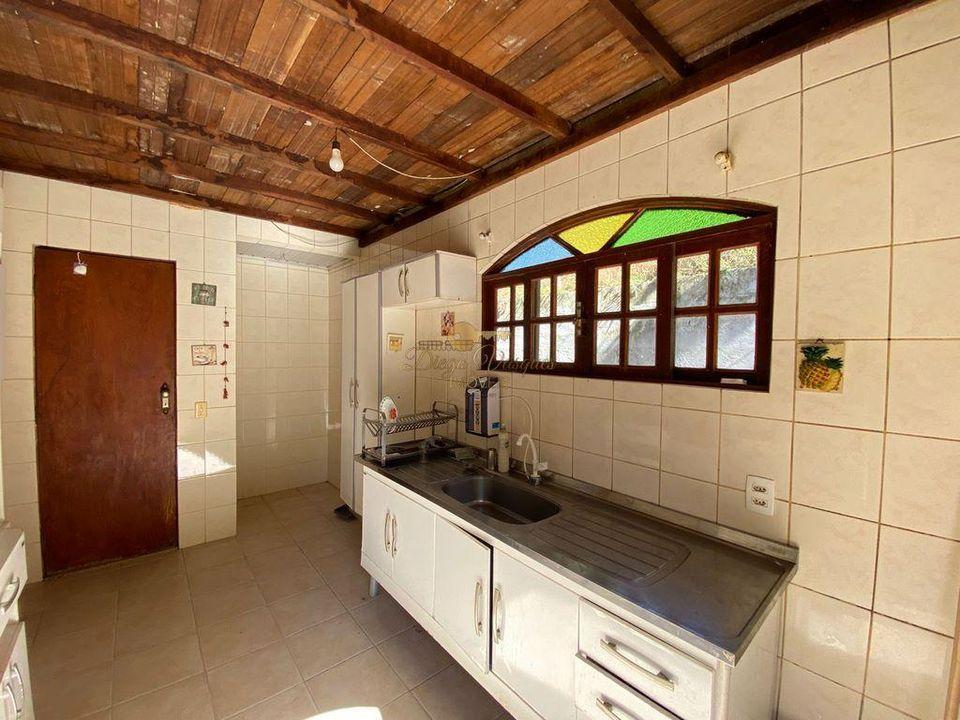 Casa à venda com 4 quartos, 200m² - Foto 21