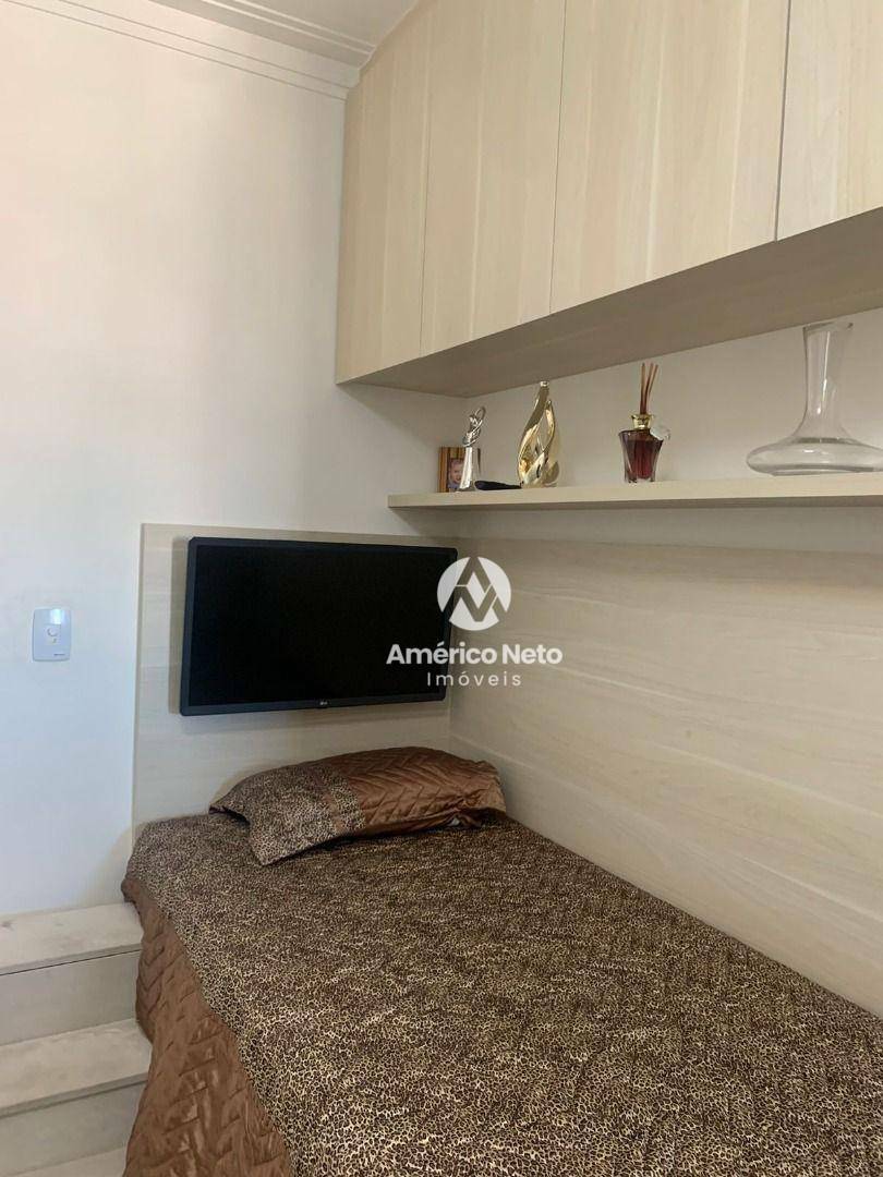 Apartamento à venda com 2 quartos, 75m² - Foto 2