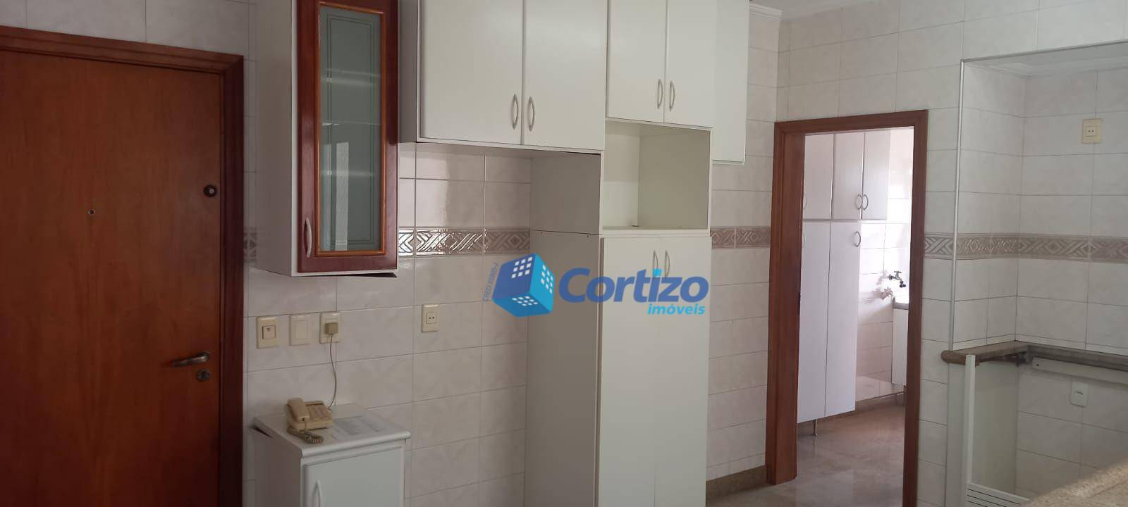 Apartamento à venda com 4 quartos, 268m² - Foto 7