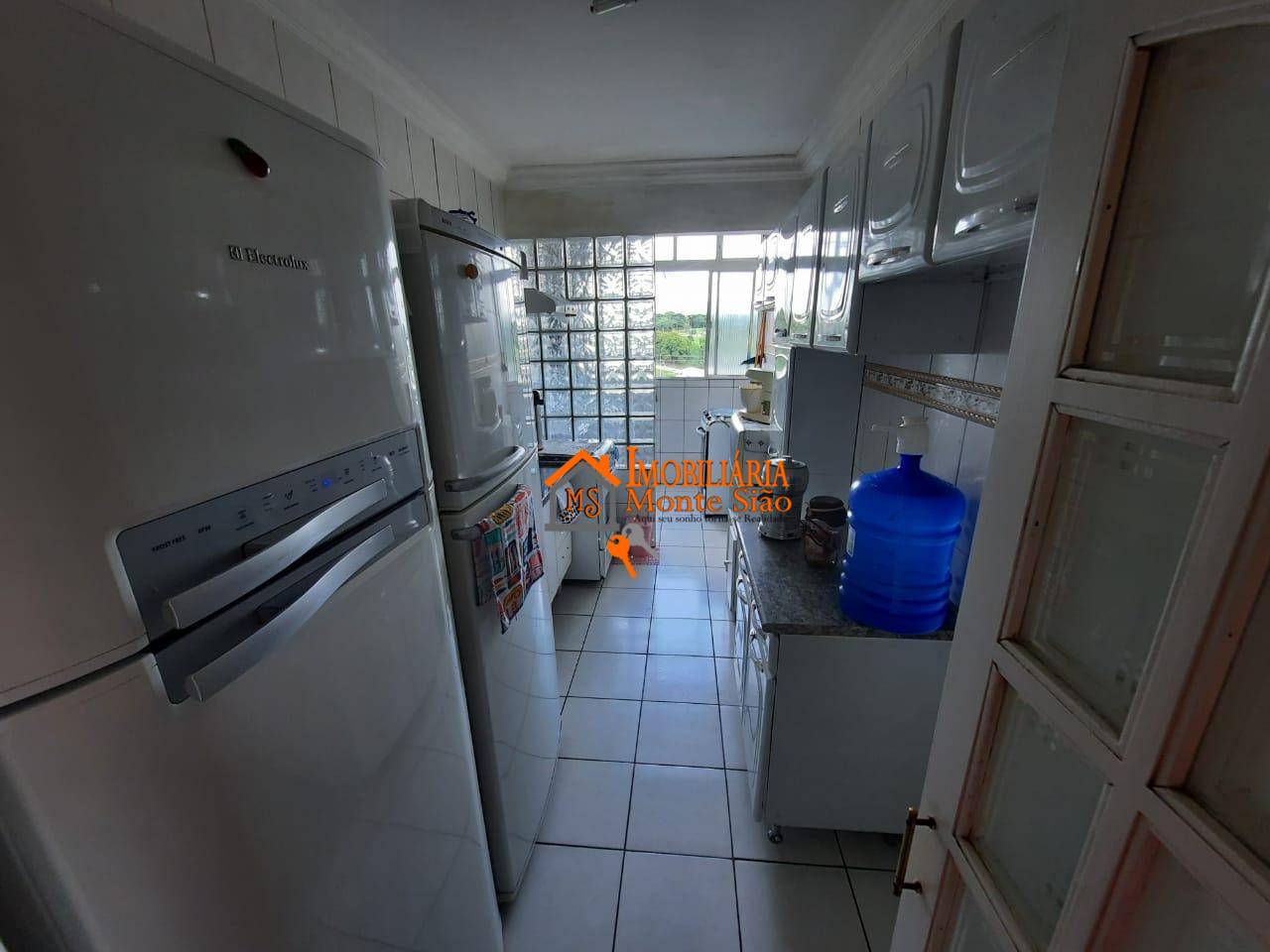 Apartamento à venda com 2 quartos, 61m² - Foto 32