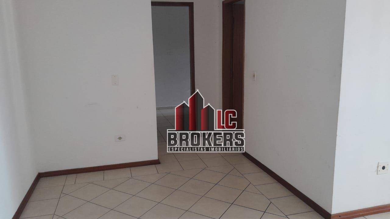 Apartamento à venda com 2 quartos, 65m² - Foto 17