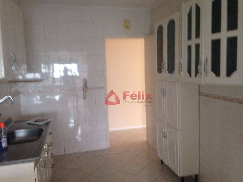 Apartamento à venda com 3 quartos, 110m² - Foto 6