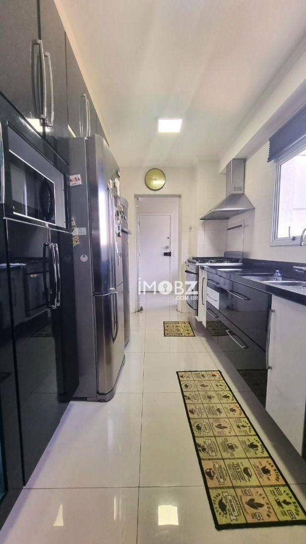 Apartamento à venda com 3 quartos, 175m² - Foto 24