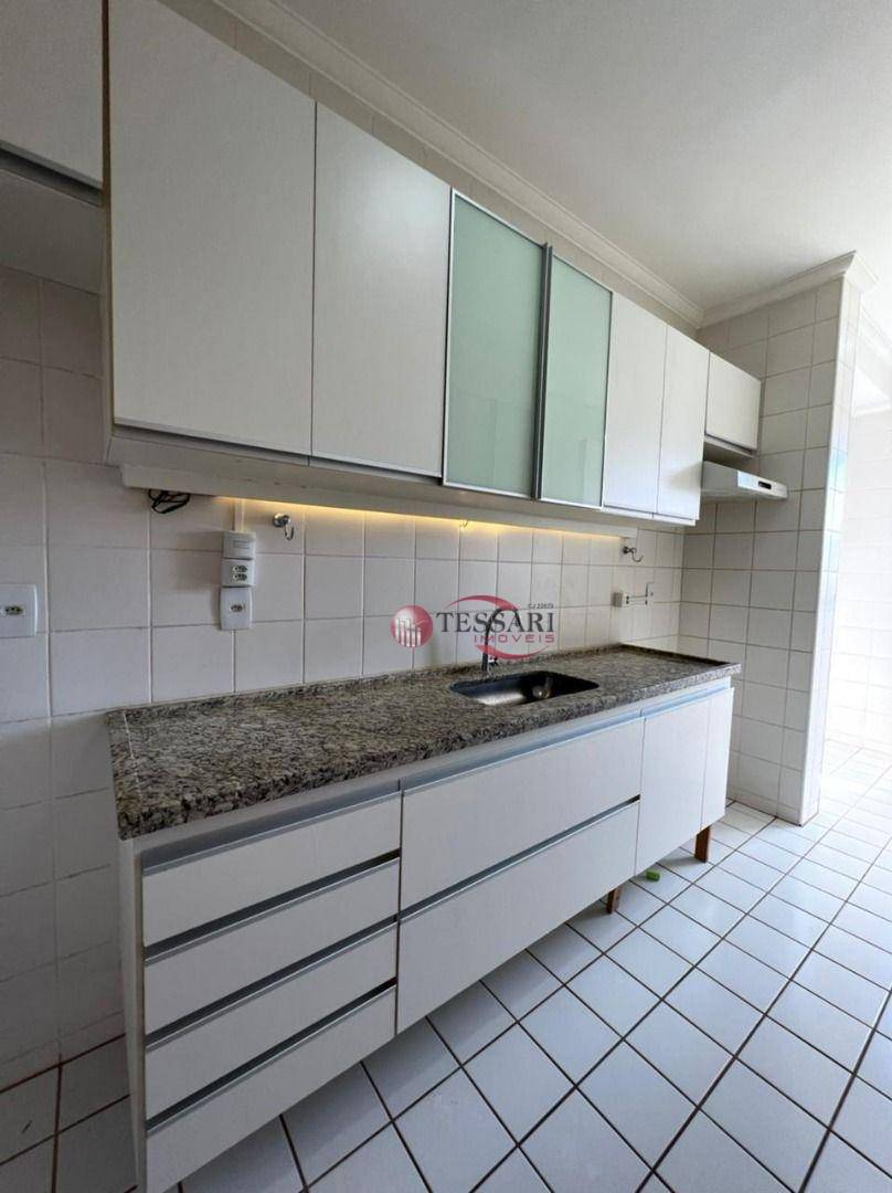 Apartamento para alugar com 2 quartos, 72m² - Foto 6