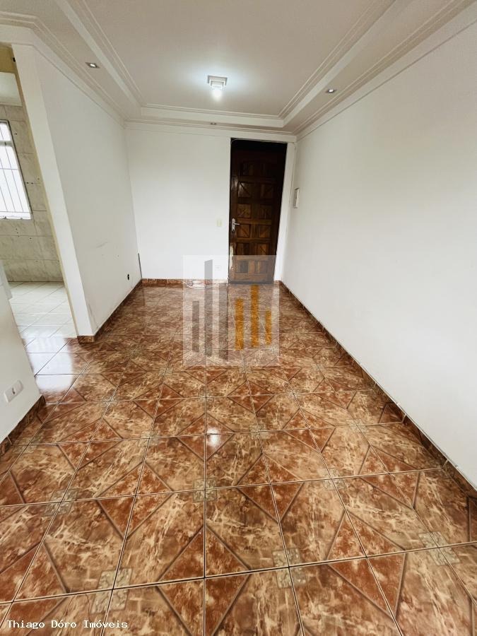 Apartamento à venda com 2 quartos, 55m² - Foto 2